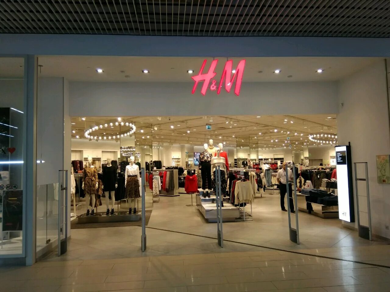 H m shopping