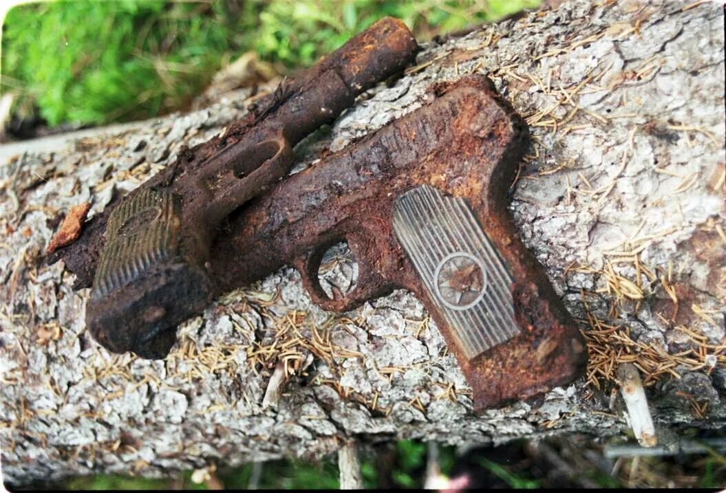 Находки оружия вов в смазке. Находки оружия вов в смазке. Находки оружия второй мировой войны. Раскопки нетронутых немецких блиндажей. Чёрные копатели 2 мировой находки.