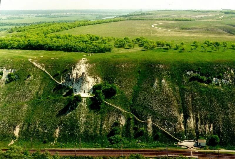 Среднерусская возвышенность высота над уровнем. Среднерусская возвышенность Воронежской области. Формы земной поверхности Воронежской области. Село Раево Среднерусская возвышенность. Среднерусская возвышенность Воронежская обл..