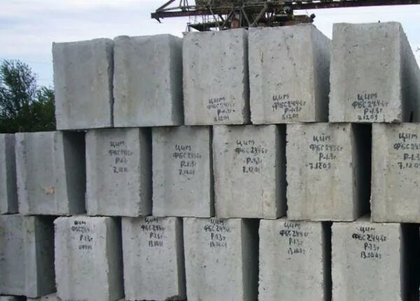 фбс блоки фундаментные 24-3-3. 6. 4-6т. фбс 24. 4.