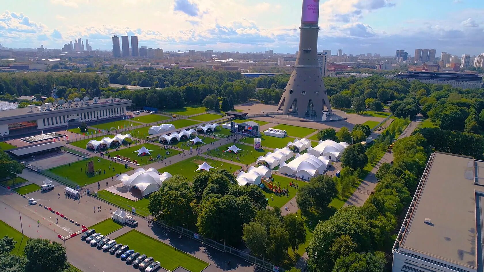 Останкино фест. Останкино open air площадка. парк останкино башня. останкинская башня парк. парк у подножия останкинской башни.