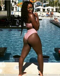Slideshow vanessa blue 2022.
