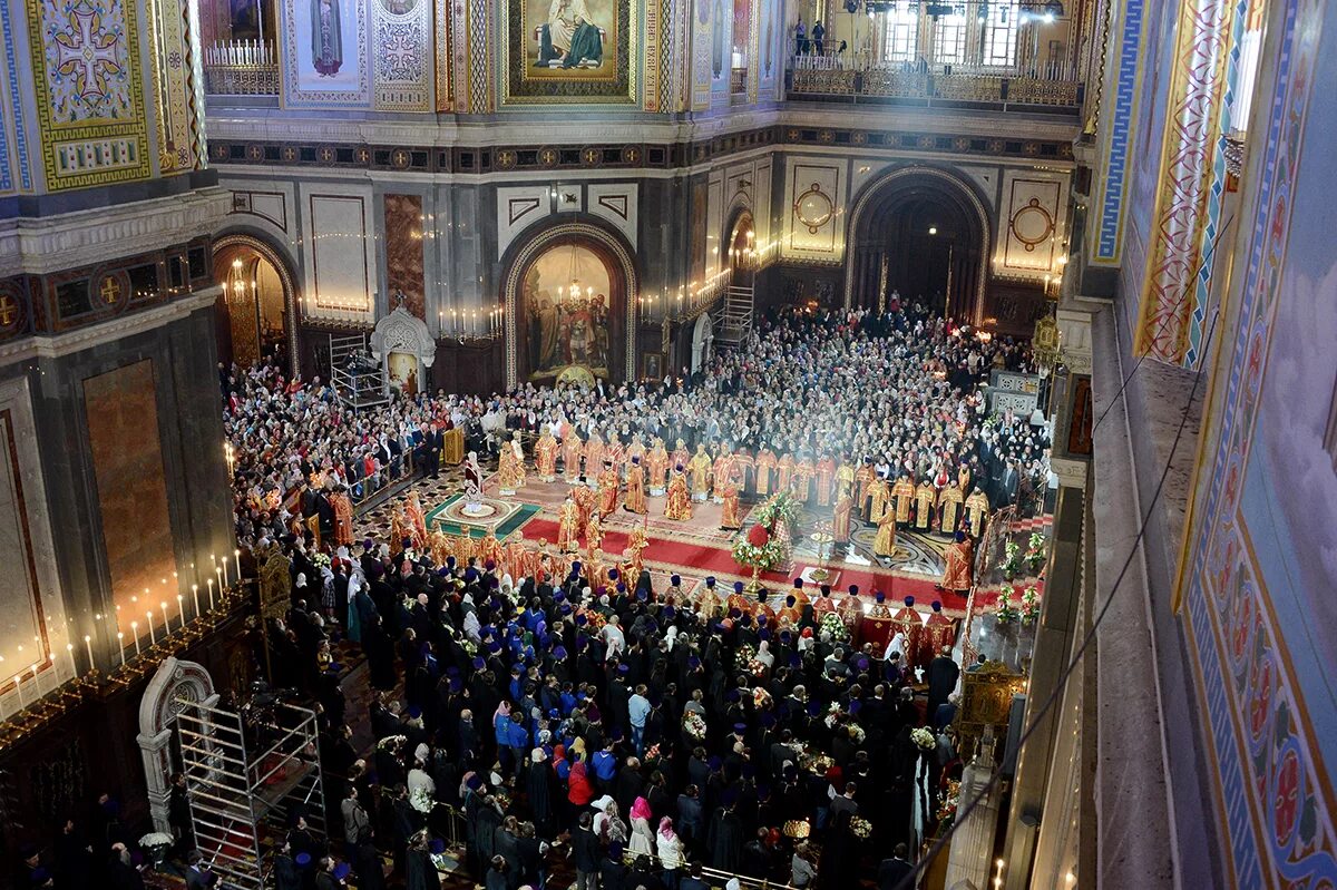 москва храм христа спасителя яйцо на пасху. храм христа спасителя в москве, или собор рождества христова. великая рождественская вечерня. великая вечерня храм христа спасителя. пасхальная служба в армянской церкви в суббот.