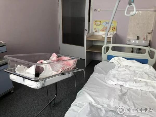 2 роддом платные. Родовая палата. палаты роддома клин.