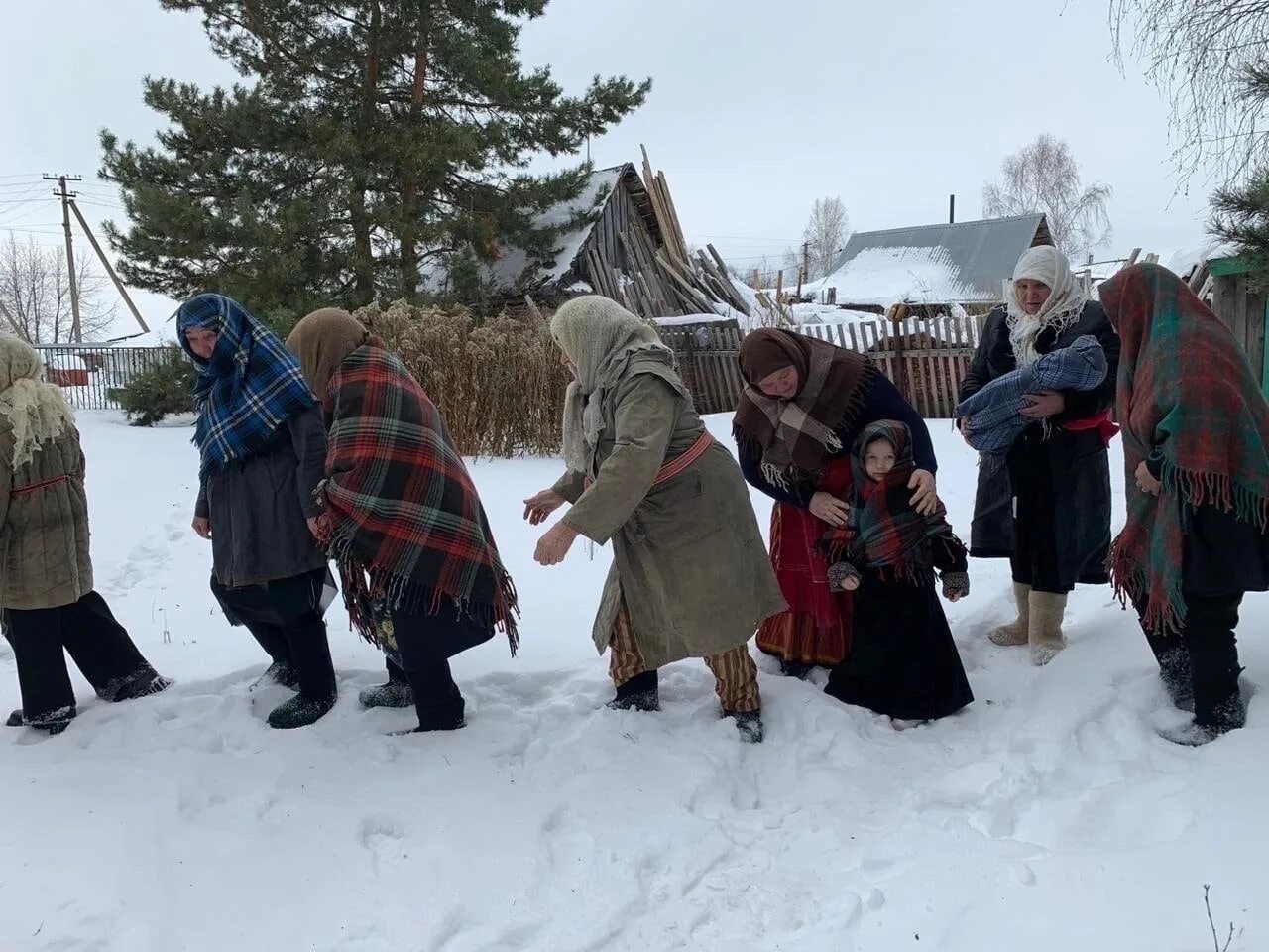 Плохие выдуманные новости новое. Деревня Норкино Россия. Деревня Норкино Даровской. Чилибеево Калтасинский район. Реконструкции блокадников ради фото.