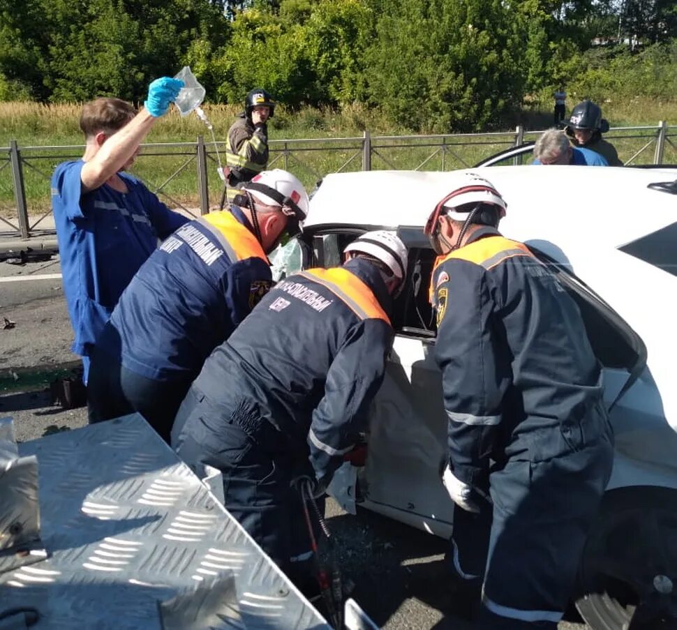 Пожарно-спасательный автомобиль. Машина спасателей. Пензенская область новости дтп сегодня