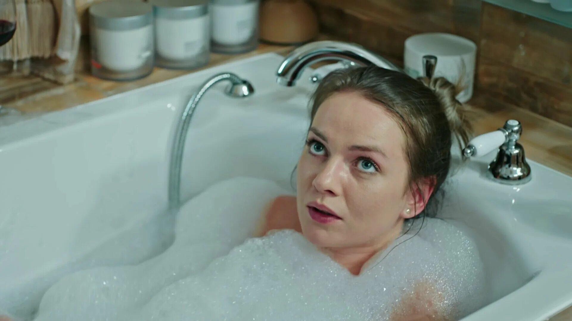Бедная родственница содержание чем закончится. Бедная родственница сериал 2025. лимитчицы сериал 2025. родные и близкие [серии: 1-4 из 4] (2025, мелодрама). сериал лимитчицы 10 серия.