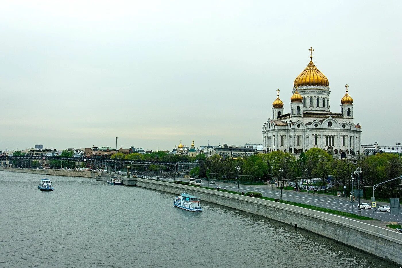 В каком городе находится храм христа спасителя