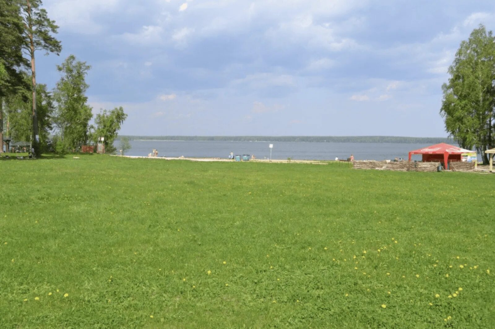 Грин парк пышма. Green Park Екатеринбург Балтым. Пляж Грин парк Балтым. Пляж Green Park Екатеринбург Балтым. Грин парк Балтым Санаторный.