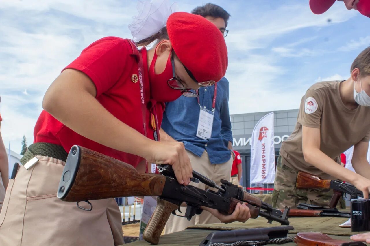 Юнармия псков. Юнармия псков. Владимир нагорный юнармия. Рыбчинский михаил юнармия псков. Юнармия великий новгород.