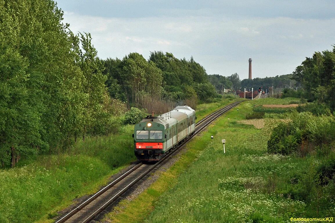 Перегон вязьма ржев. Ач2-064. Пригородный поезд вязьма ржев. Поезд вязьма ржев. Автомотриса ач2 ржев клязьма.