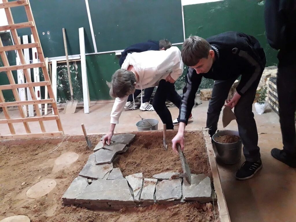 Садово-парковое и ландшафтное строительство профессия. 02 12 садово парковое. 12 садово-парковое и ландшафтное строительство. 35. 35.