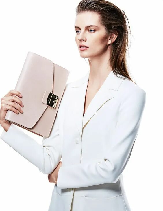 Тревел модель. Элегантность. модель тоте. @luxury_brands_women. branding women.