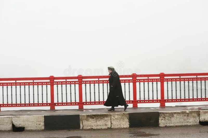 Он шел вдоль стен. Благоустройство родника проект. Путин идет на улице. Он шел вдоль стен. Путин идет по улице.