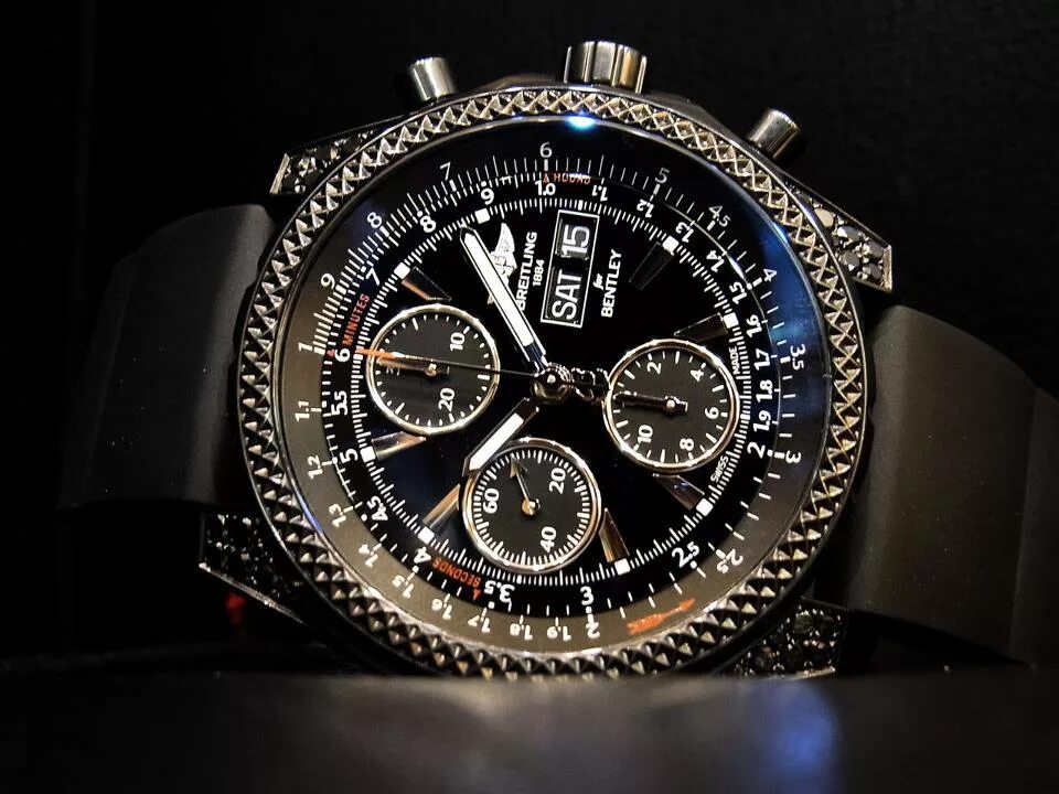 Точная реплика. Брайтлинг часы а13362. Часы Breitling Navitimer реплика. Breitling Bentley Replica. Часы Breitling a13370.