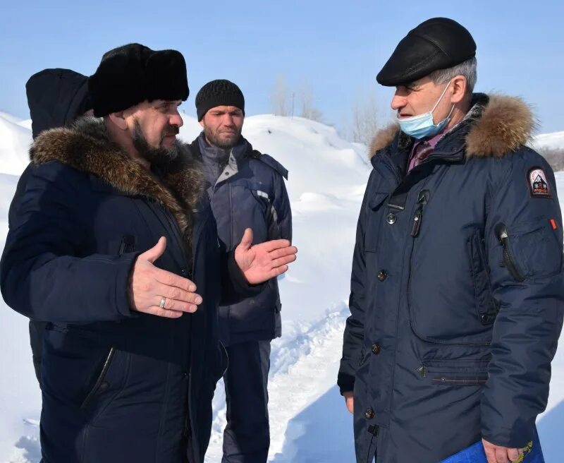 Паром в новоселово красноярский край. Новоселово красноярский край парк победы. Село новоселово красноярский край. Погода новоселово красноярский. Погода в новоселов.