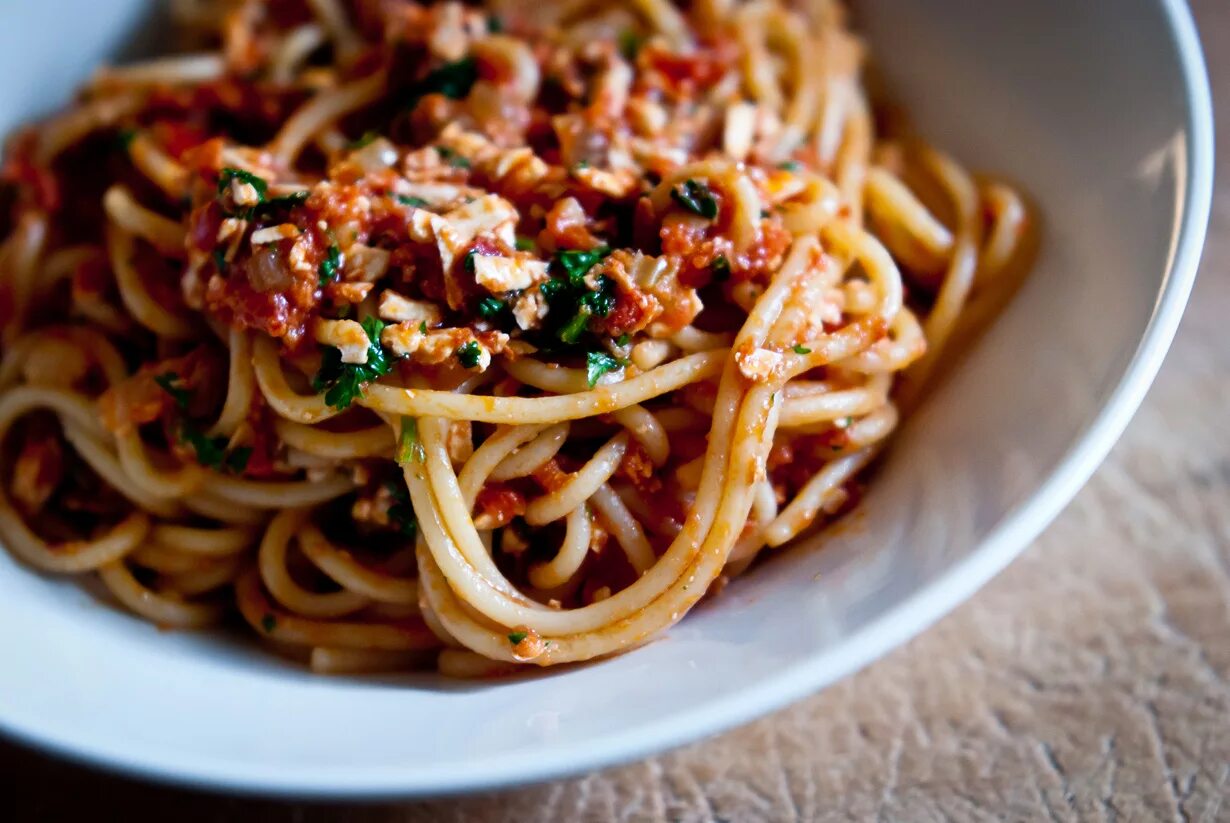 Паста какое блюдо. Спагетти Альфорно. Итальянская кухня. Национальные блюда Италии. Итальянская кухня национальные блюда.