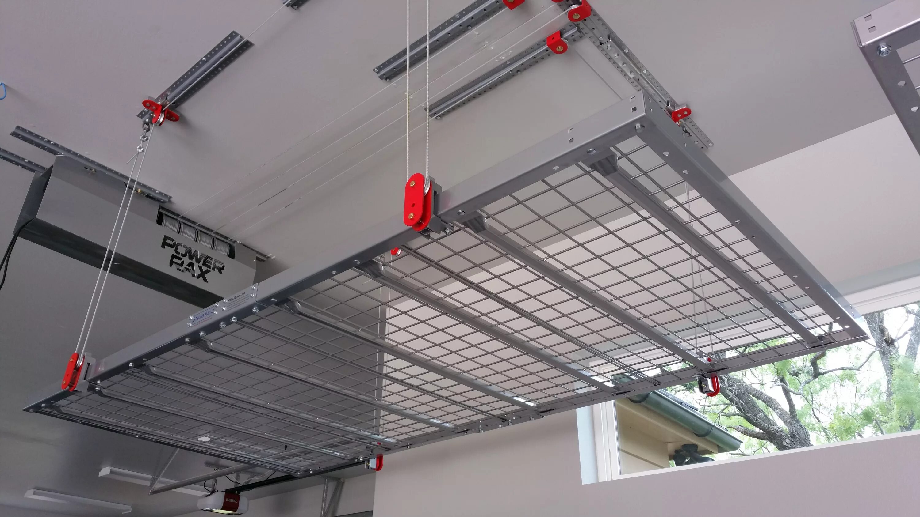 Подъемники easy Lift. Потолочные системы хранения для гаража. Подвесная система хранения для гаража. Подвесная система в гараж.