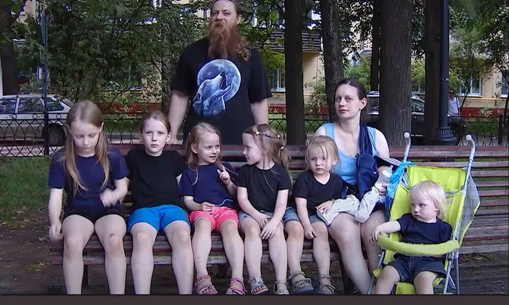 Алиса мили ванили в 2023. Юля мама алисы. Мама папа алисы. Мама папа алисы. Алиса теплякова студентка мгу.