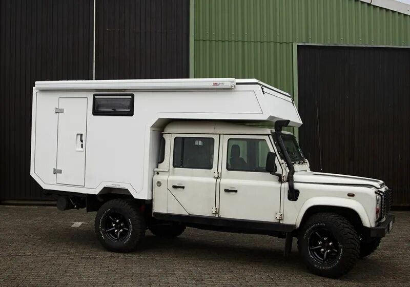 Ленд Ровер Дефендер 130 жилой модуль. Land Rover Defender off Road Camper. Кемпер для Defender 130. Land Rover Defender дом на колесах. Defender модули