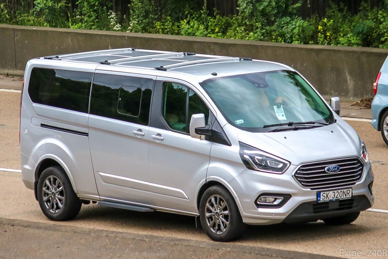 Ford tourneo custom купить