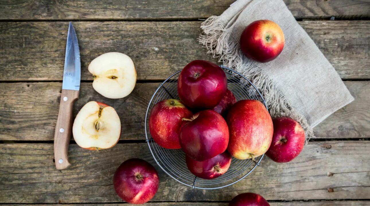 A few apples