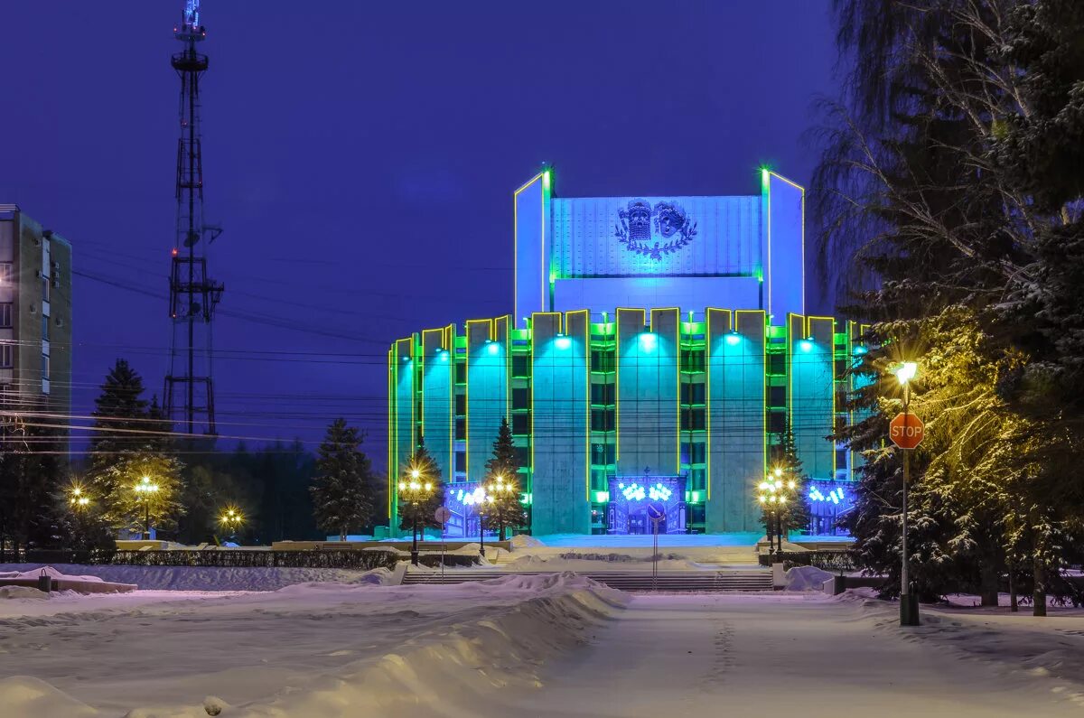 драмтеатр имени орлова челябинск. театр драмы челябинск. государственный драматический театр челябинск челябинский. площадь революции театр орлова челябинск. драм театр наума.