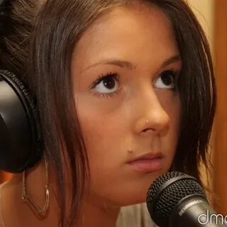 Гараждардың артына зәр шығару видеосы