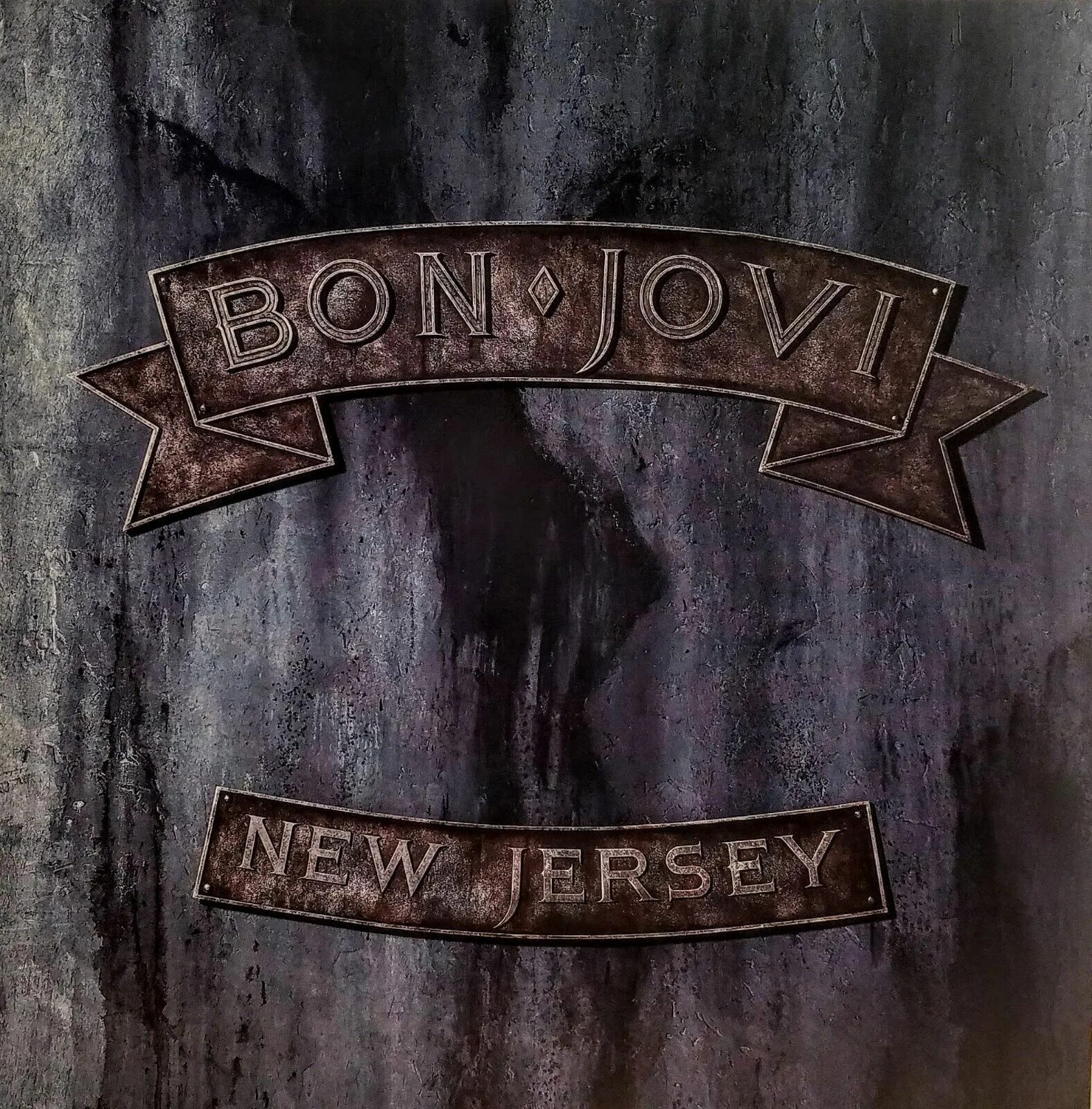 New jersey bon jovi. Bon Jovi New Jersey 1988. Bon Jovi New Jersey пластинка. Bon Jovi 1988 New Jersey CD. Бон Джови Нью джерси альбом.