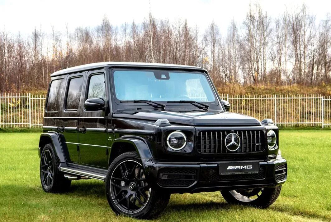 Гелик обзор. Mercedes Benz g AMG 2022. Mercedes-Benz g-class AMG g63 2021. Mercedes g63 AMG 2022. Мерседес g AMG 2022.