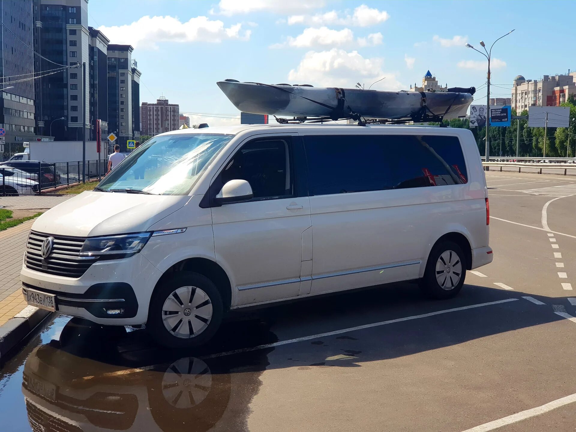 Фольксваген Каравелла 2022. Автобус Volkswagen Caravelle. Volkswagen Caravelle 9 местный. Volkswagen Caravelle t5 Спецсвязь.