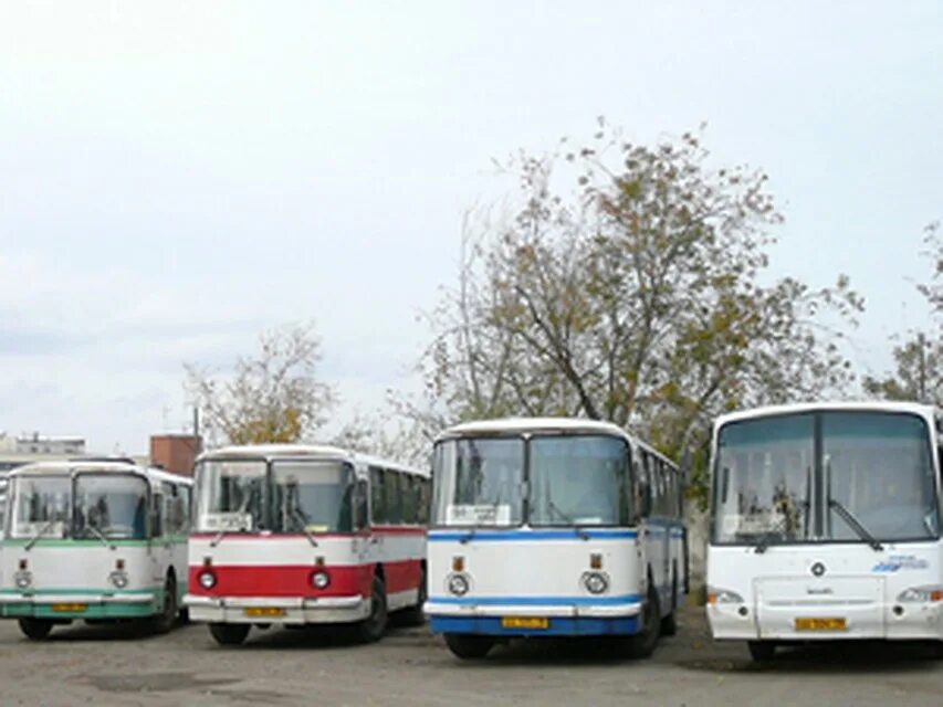 Автостанция Ижевск. Южный автовокзал Ижевск. Автобусы Ижевск автовокзал фото. Ижевский автовокзал фото автобусов.