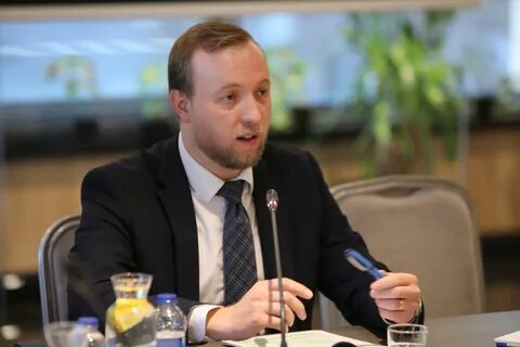 Директор службы