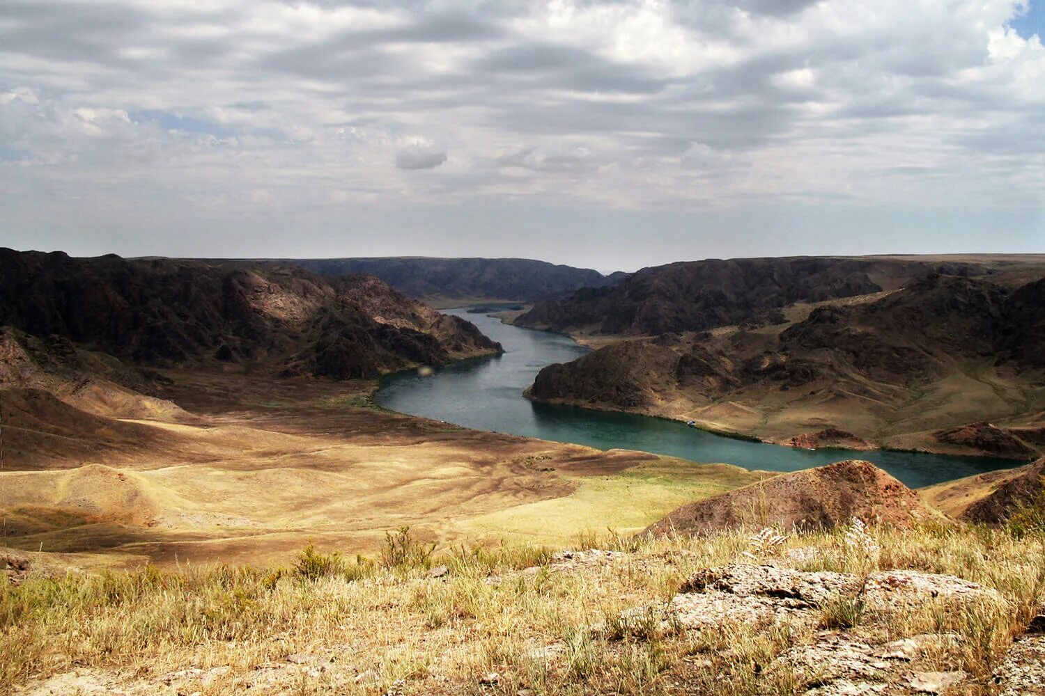 Самая большая река казахстана. Дельта реки или в Казахстане. Или (река) реки Казахстана. Сабиновка река Казахстан. Река или в Казахстане.
