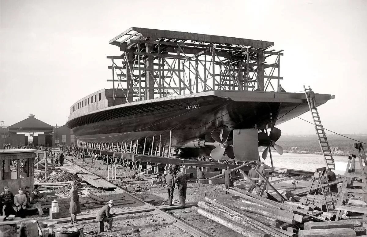 Судостроение сша. Верфь великобритании 1900. мичиган лайнер 20 века. кораблестроение 20 век. флот сша начала 20 века.