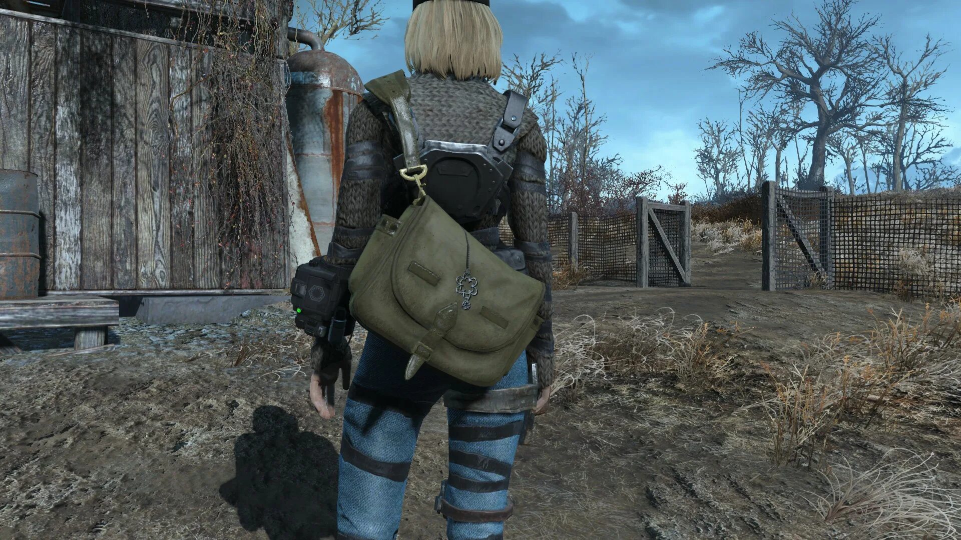 Дядя федор арт. Простоквашино сталкер. Простоквашино печкин. Сталкер почтальон. Сталкер почтальон.