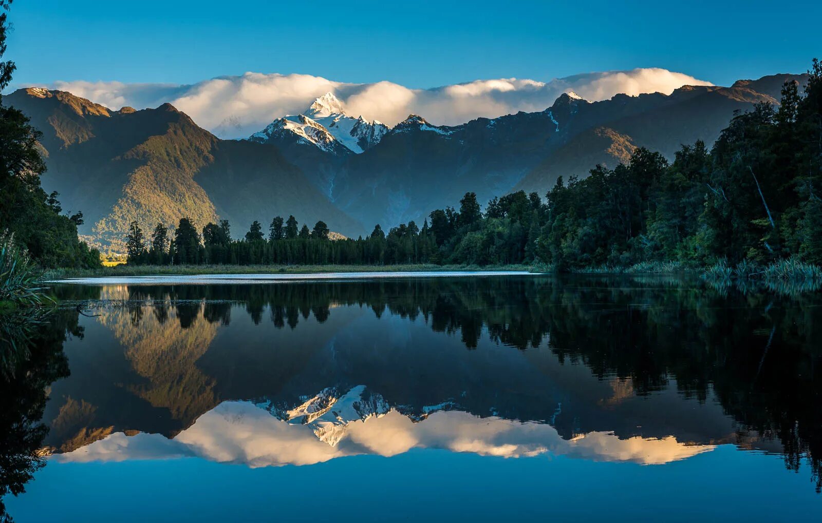 Уакатипу новая зеландия. New lake. New lake. Текапо новая зеландия. New lake.