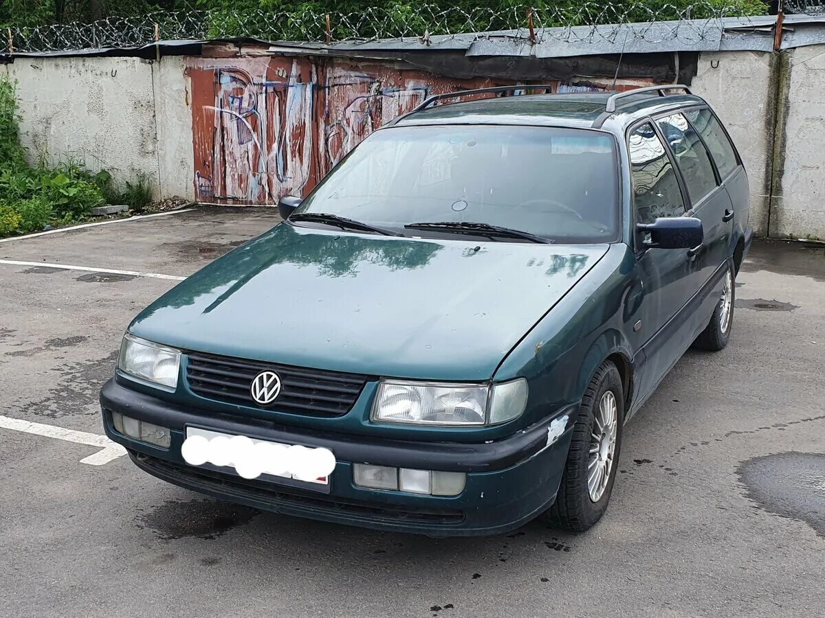 Volkswagen 1995. Фольксваген Пассат 1995. VW Passat b4. Фольксваген Пассат 1995 года универсал. Volkswagen Passat b4 седан.