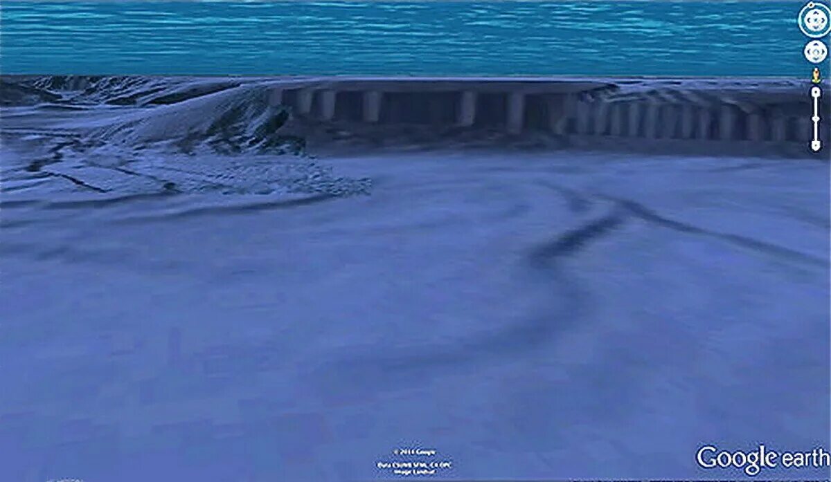 Подводные камни 2023. Подводный артефакт у берегов Калифорнии. Неопознанные подводные объекты. Подводная база НЛО. Подводные базы инопланетян.