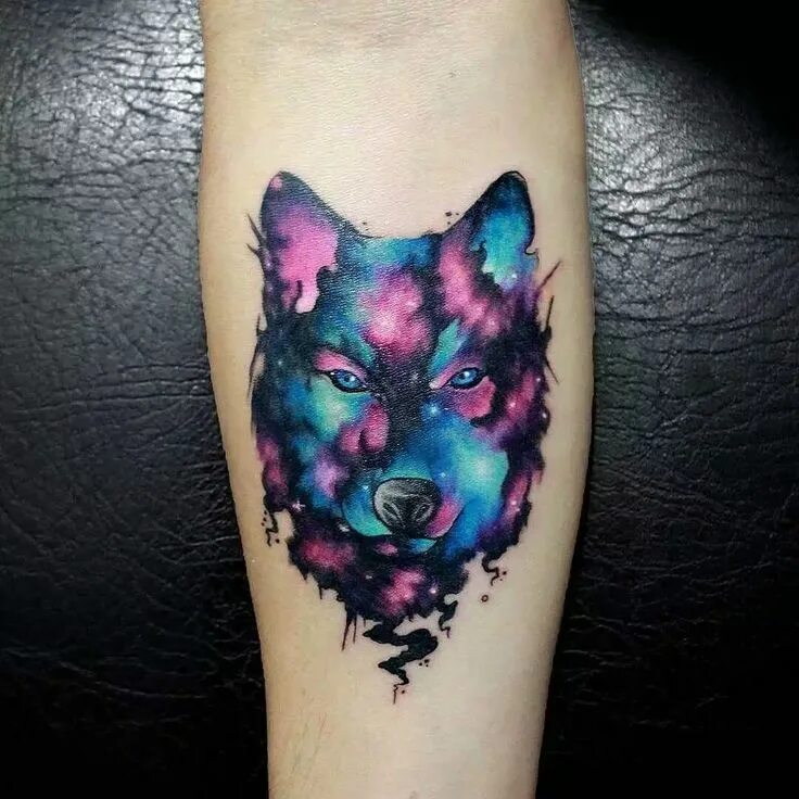 Цветные тату волки. Tatuirovki волк. Тату волк реалистичные. Тату волков цветное. Волк тату эскиз.