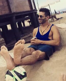 Men feet