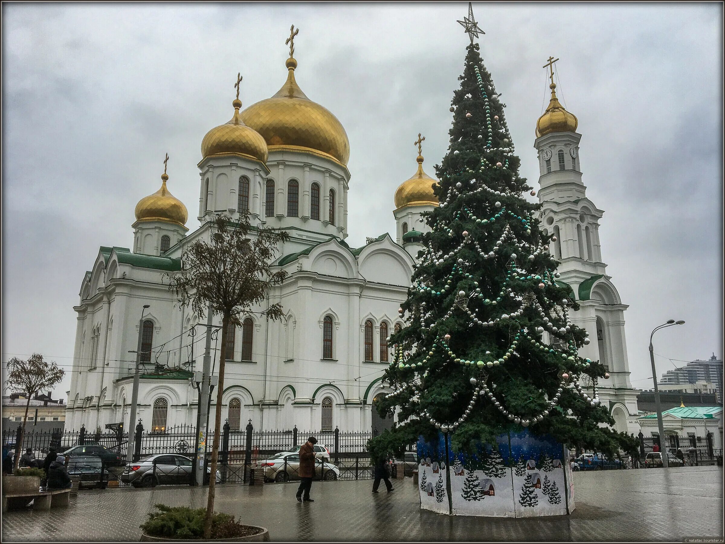 Новогодний ростов на дону. Новогодний ростов. Вертеп в соборе рождества богородицы ростов дон. Рождество в ростове. Рождество ростов на дону.