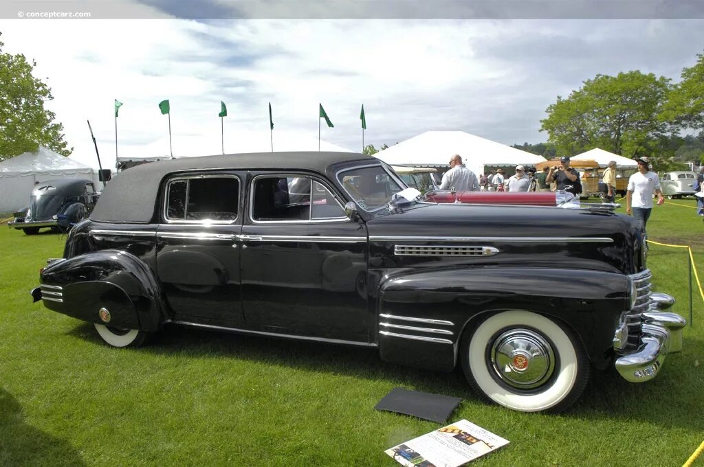 Cadillac 1942 sedan. 1942 Cadillac Fleetwood. Cadillac Fleetwood 1943. Cadillac Series 75 Fleetwood 1947г.. Explorer series 75
