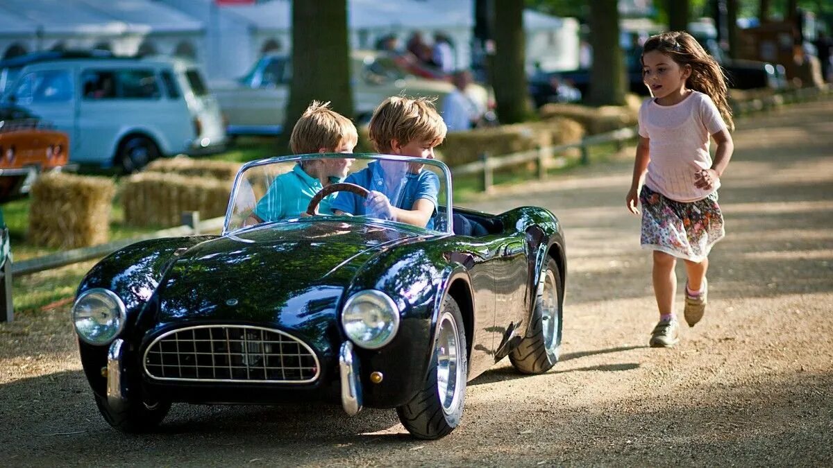 Автомобиль для детей. Машины для мальчиков. Машинки для малышей. Красивые машины для детей.