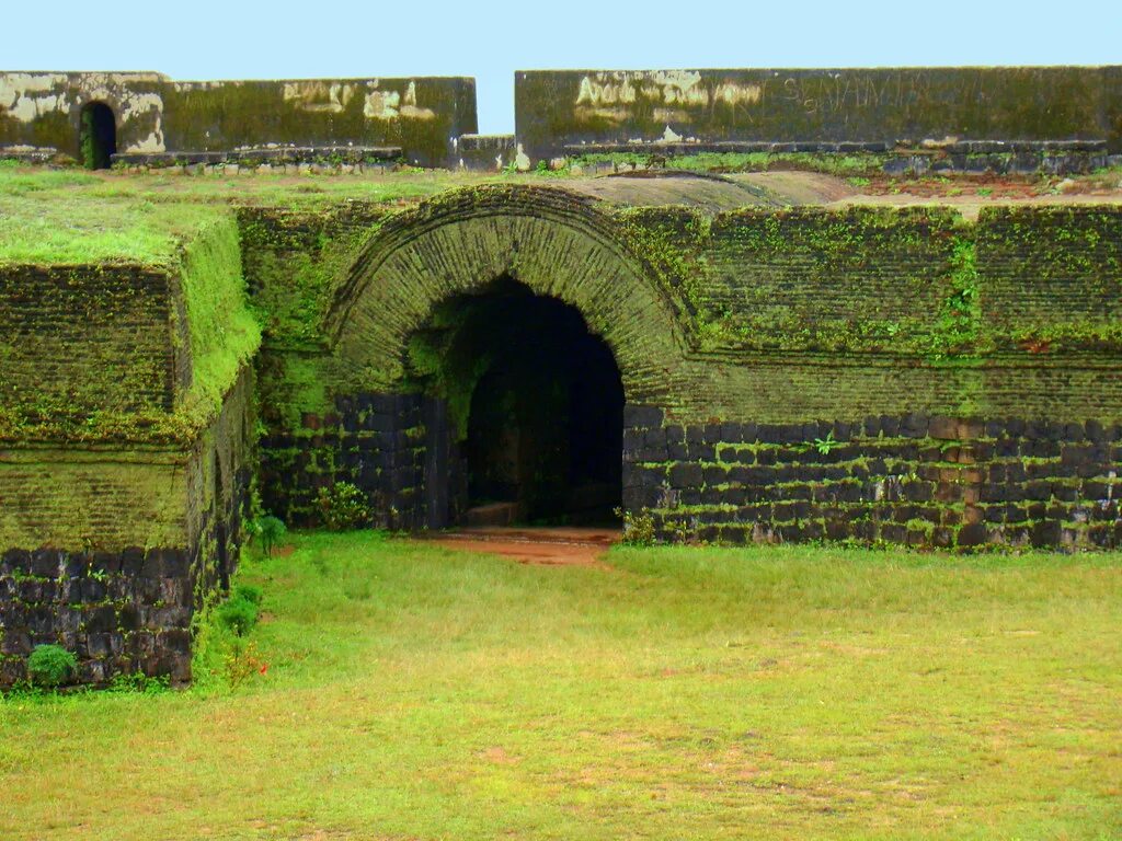 Форт манджарабад. Fort sitabalвi Nagpur. Форт манджарабад фото сверху.