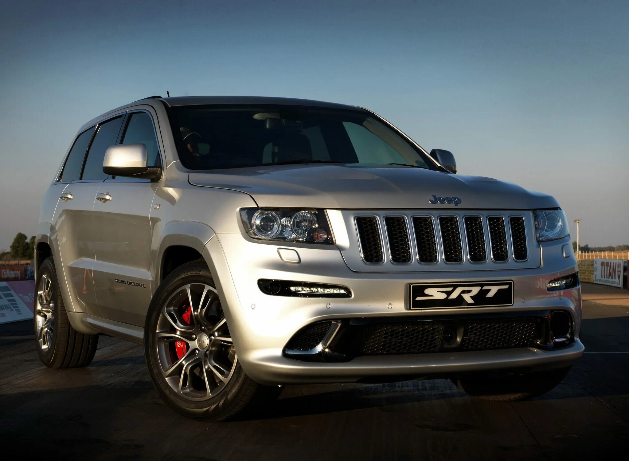 Jeep Grand Cherokee srt8 wk2. Jeep Grand Cherokee srt8 2012. Jeep Grand Cherokee 2012 Tuning. Jeep Grand Cherokee 2012 srt. Купить чероки 2012