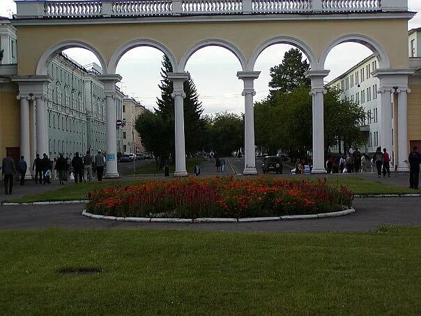 Парк железногорск красноярский край. Парк кирова железногорск красноярский. Парк г железногорск. Парк г железногорск. Парк кирова железногорск красноярский.