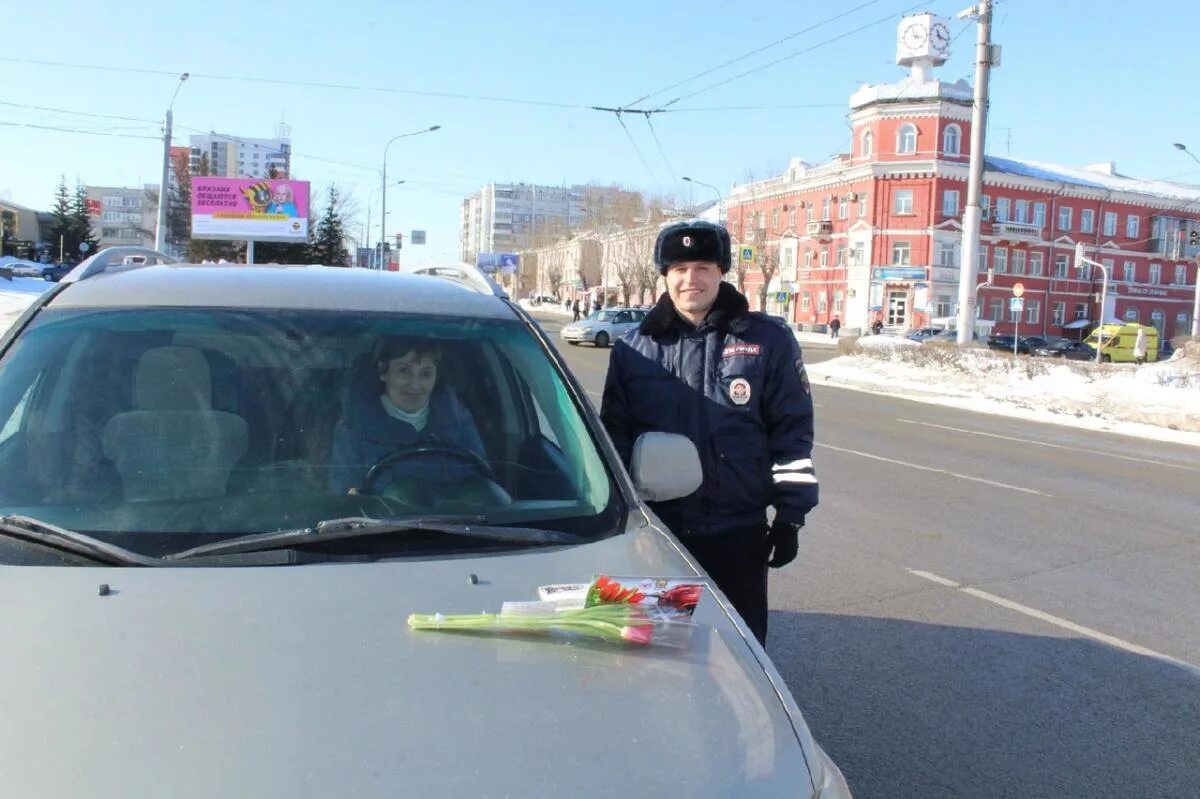 Сотрудники ГИБДД Барнаул. Сотрудники ДПС города Барнаула. ГИБДД Барнаул. ГАИ Барнаул сотрудники ГИБДД. Сайт гибдд барнаул