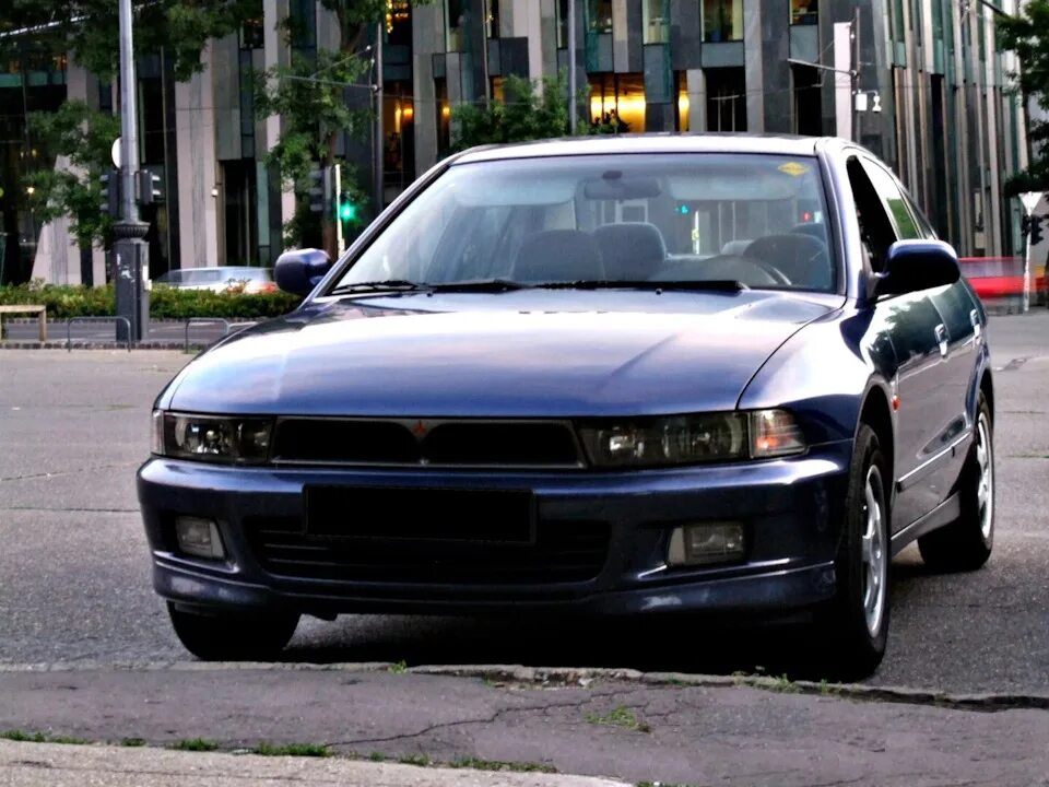 Купить б/у Mitsubishi Galant VIII Рестайлинг 2.0 AT (136 л.с.) бензин автомат в 