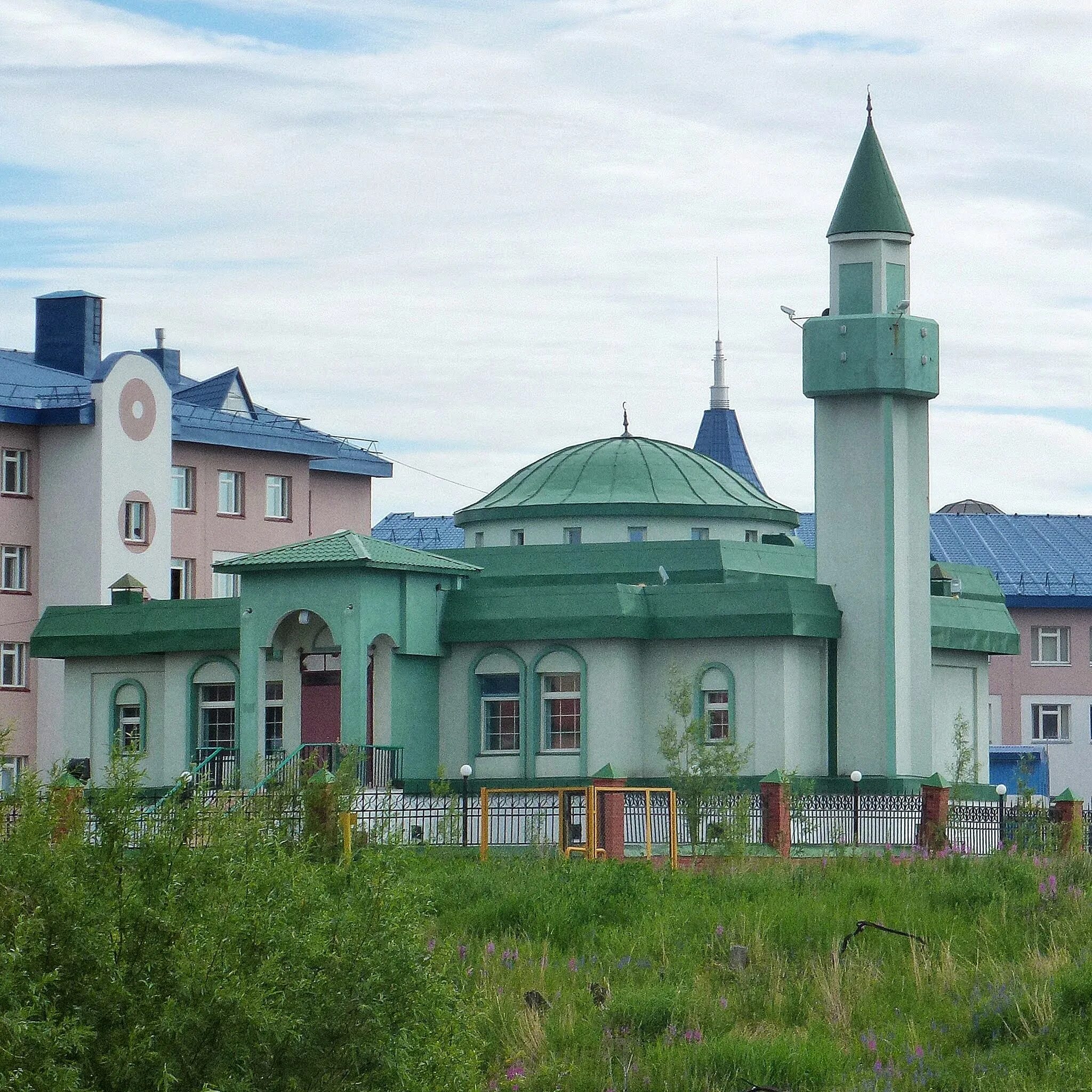 Мечеть Салехард. Соборная мечеть Салехард. Мечеть Нурд-Камал. Имам Салехардской мечети. Нурд камаль